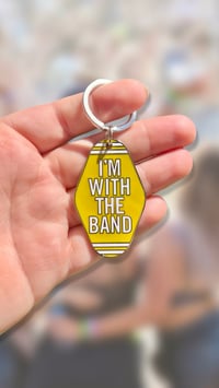 “I’M WITH THE BAND” Vintage Motel Style Keychain