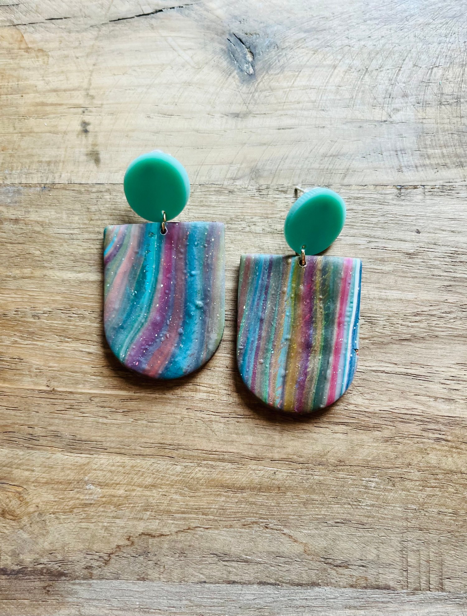 Image of Olympic in Earthy waves