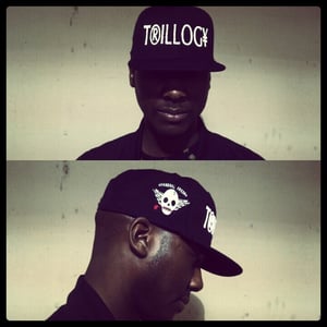 Image of BLACK "TRILLOGY" SNAPBACK