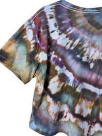 Image 6 of M Crop Tee in Deep Agate Ice Dye