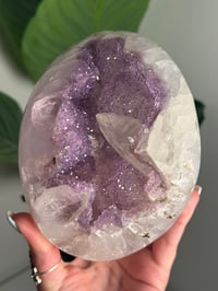 Image 4 of LAVENDER DRUZY QUARTZ EGG WITH RAINBOW FILLED CALCITE POINT ON A STAND -URUGUAY-