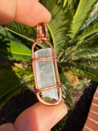 Image 5 of Kunzite pendant 