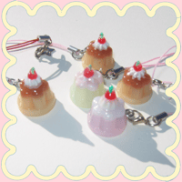 Image 1 of pudding keychain/charm