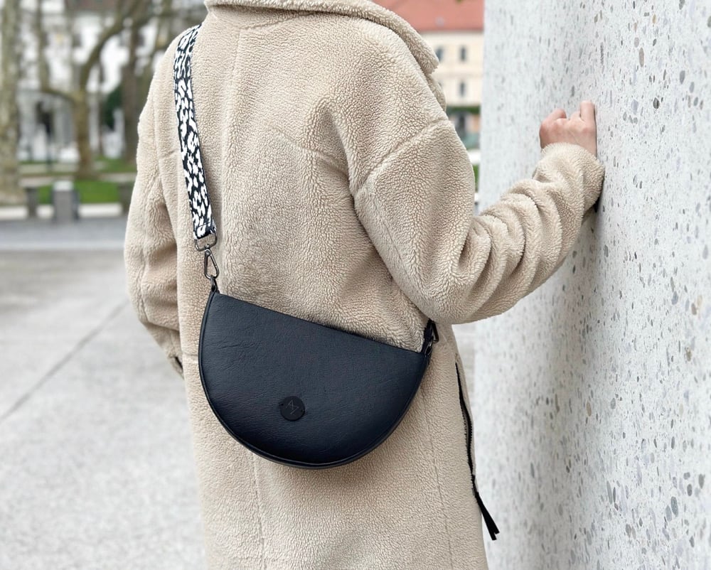 AZ by Anja Zupančič — Halfmoon bag Black