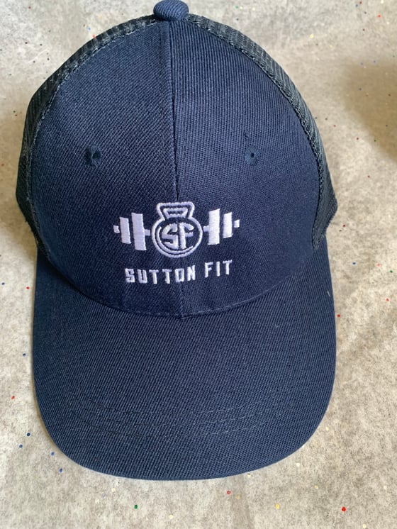 Image of Sutton Fit Snap Back Mesh Hat 