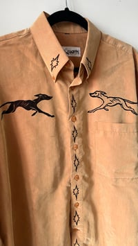 Image 2 of Greyhound Button-up -L