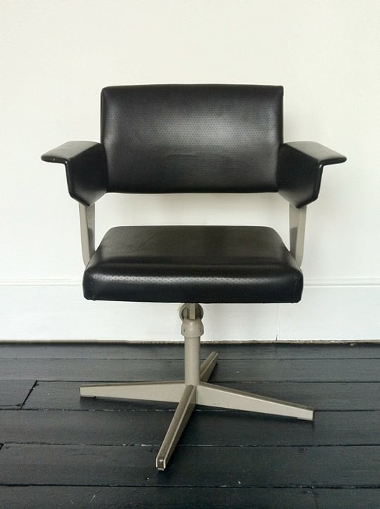Image of Friso Kramer Revolve Chair