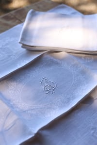 Image 6 of 3  Servietten, Jugendstil mit tollem Monogram