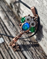 Image 3 of Garden Owl Key