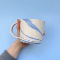 Image 3 of Swirl Mug - with handle / Large