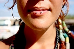 HORIZONTAL LIP PIERCING SERVICES