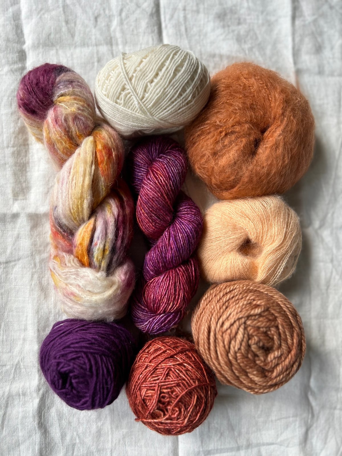 Yarn outlets bundle