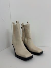 Image 2 of Zara leather boots // 37