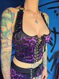 Image 1 of Velvet leopard top with rings - different colours