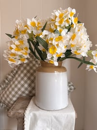 White Daffodil Bouquet ( 3 Sprays )