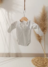 Image 3 of Photoshooting newborn boys bodysuit Robbie| white