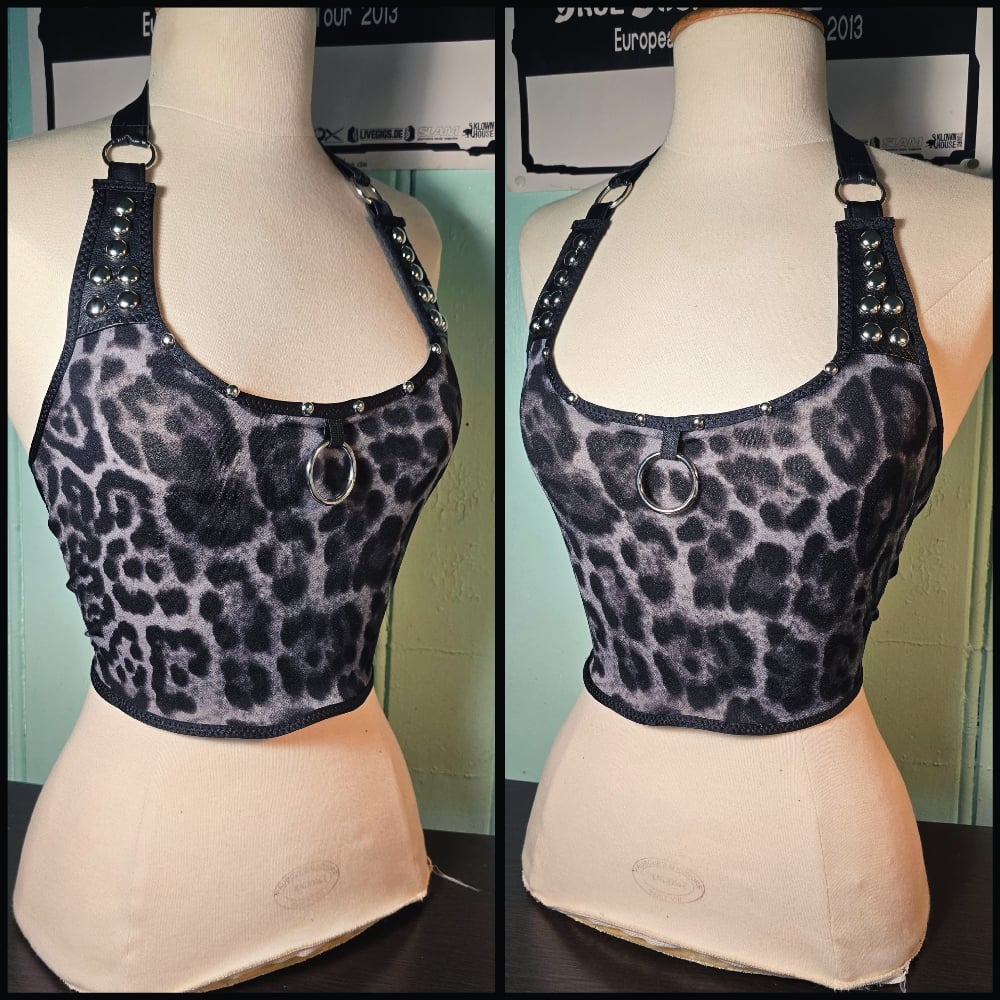 Image of dark leopard top SIZE SMALL