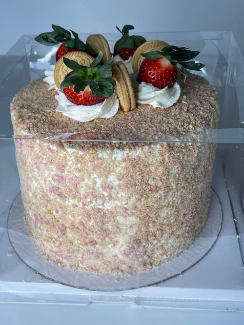 Image of Strawberry Crumble Cake