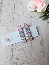 Image 15 of Alligator Hair Clips