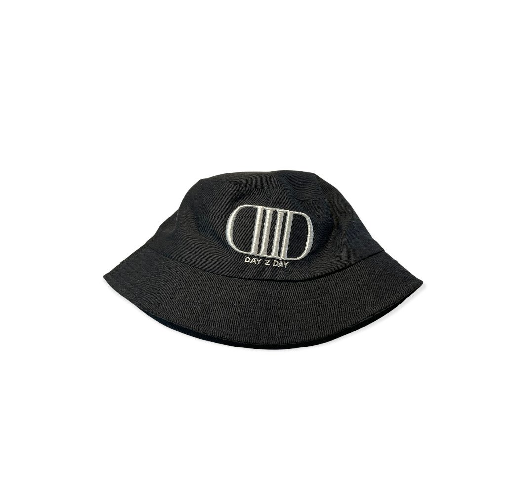 GenesinlifeShops Togo - Black 'C - COAT' bucket hat with logo