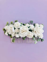 Image 4 of White flower comb 