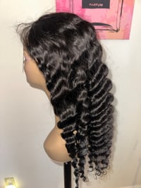 Image 2 of 22 inch 4x4 deep wave wig 