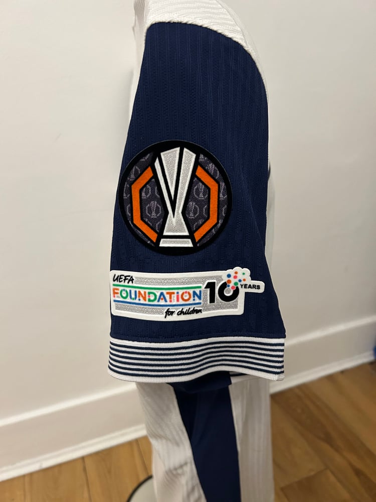 Image of Tottenham Hotspur “ROMERO 17” Vaporknit 2024/25 Home Europa Final Shirt (L)