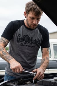 Image 2 of Camiseta Baseball Gas Monkey Garage 