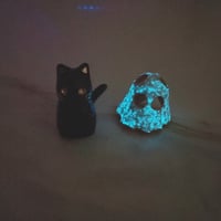 Image 6 of Glow in dark ghost cat ceramic figurine