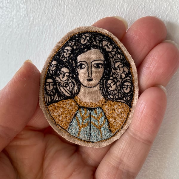 Image of Woman in blue and gold - embroidery brooch