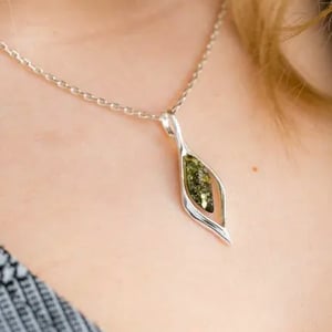 Image of Green Amber Droplet Necklace