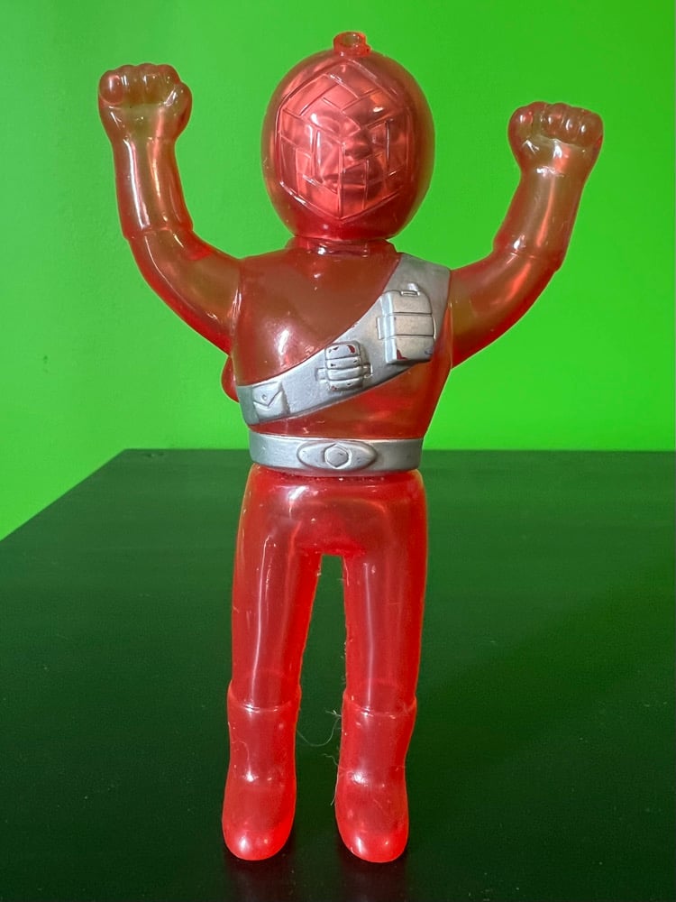 Smoker vinyl figure clear red  