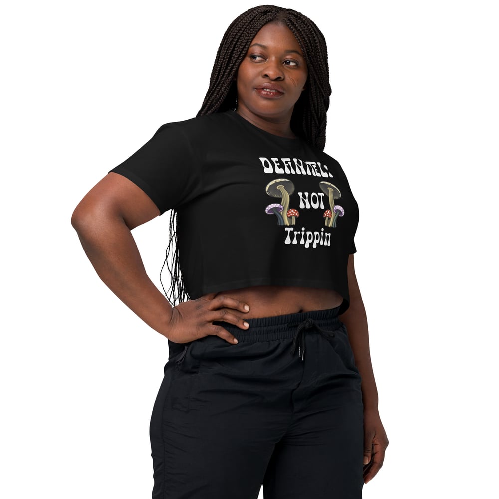 Not trippin Women’s crop top