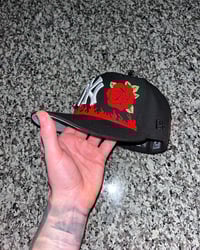 Image 2 of GREY BRIM DANGEROUS LOVE YANKEES CUSTOM FITTED CAP