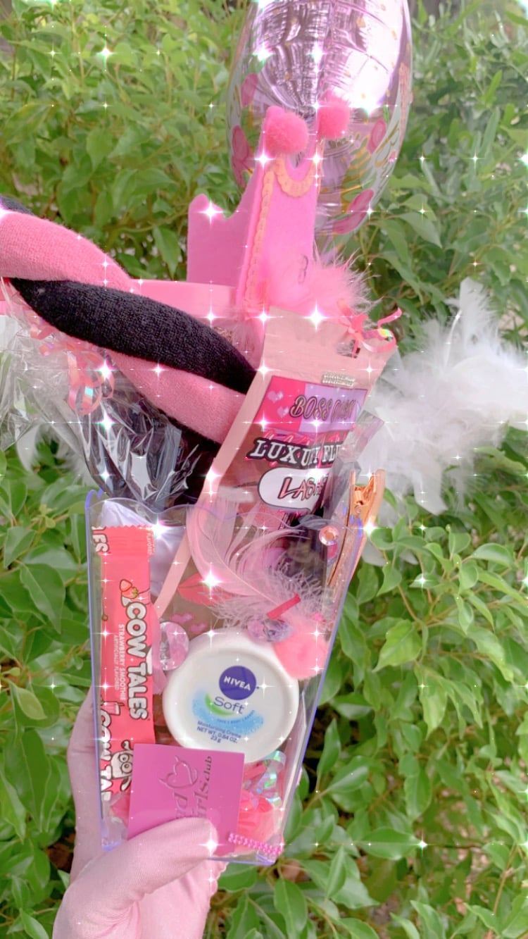 Image of đBoss Queen Birthday Bundleđ