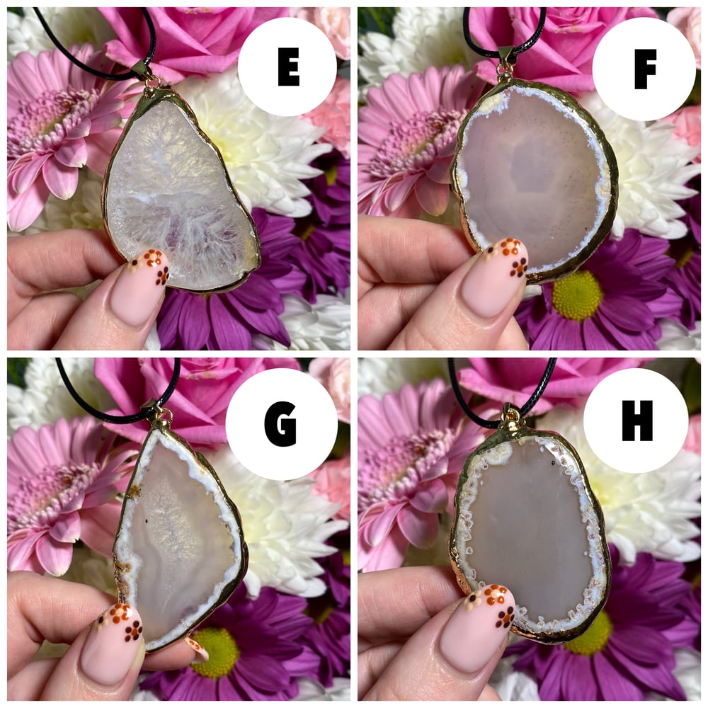 Image of Agate Pendant Necklace