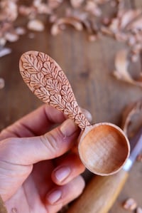 Image 4 of Falling Oak Leaves Coffee Scoop 