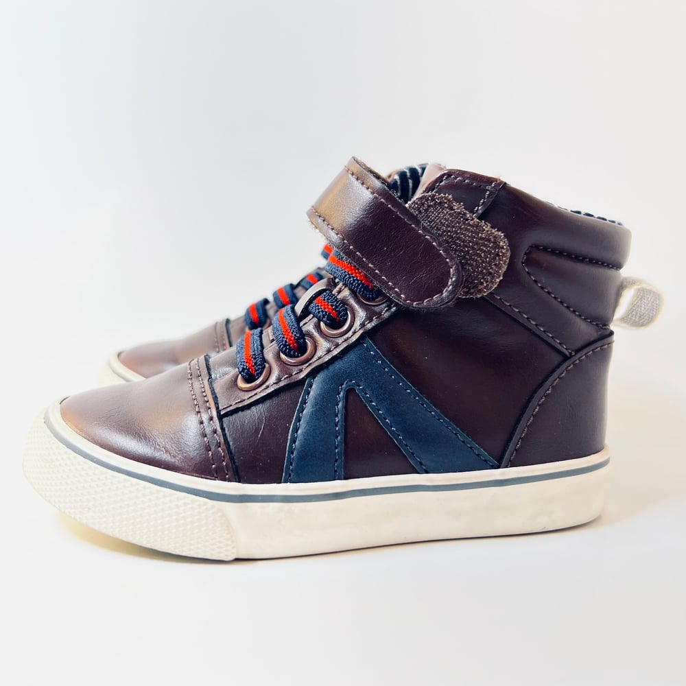 Image of CHOCOLATE ZIPPER HIGH-TOP size 6c