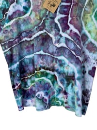 Image 7 of ♻️ UPCYCLED 3XL Ladies 100% Cotton Tee in Earthy Geode Ice Dye