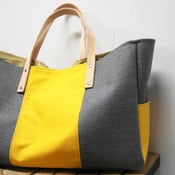 Image of TOTE Medium- Stripe