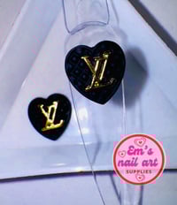 Black-LV HEART 