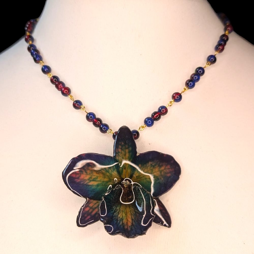 Image of OOAK Two-Tone Glass & Orchid Necklace