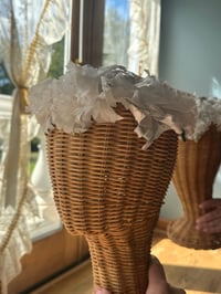 Image 5 of 1960s Petals Hat