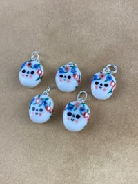 Image 3 of Tiny Skullflowers - Platinum Lustre