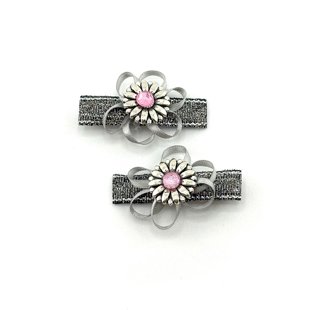 Image of Silver Petal Clips