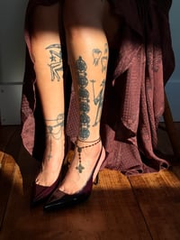 Image 2 of THE ‘MADONNA’ ROSARY ANKLET 