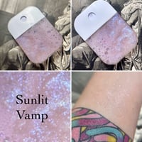 Sunlit Vamp - Rose Water and Hyaluronic Acid Illuminating Mist 