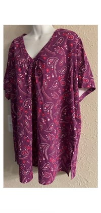 Image 2 of New 3X woman within Top #798*10