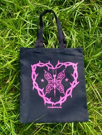 Heart Of Thorns Tote Black