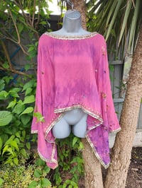 Image 2 of Poncho Woodstock Top -free size PINKs